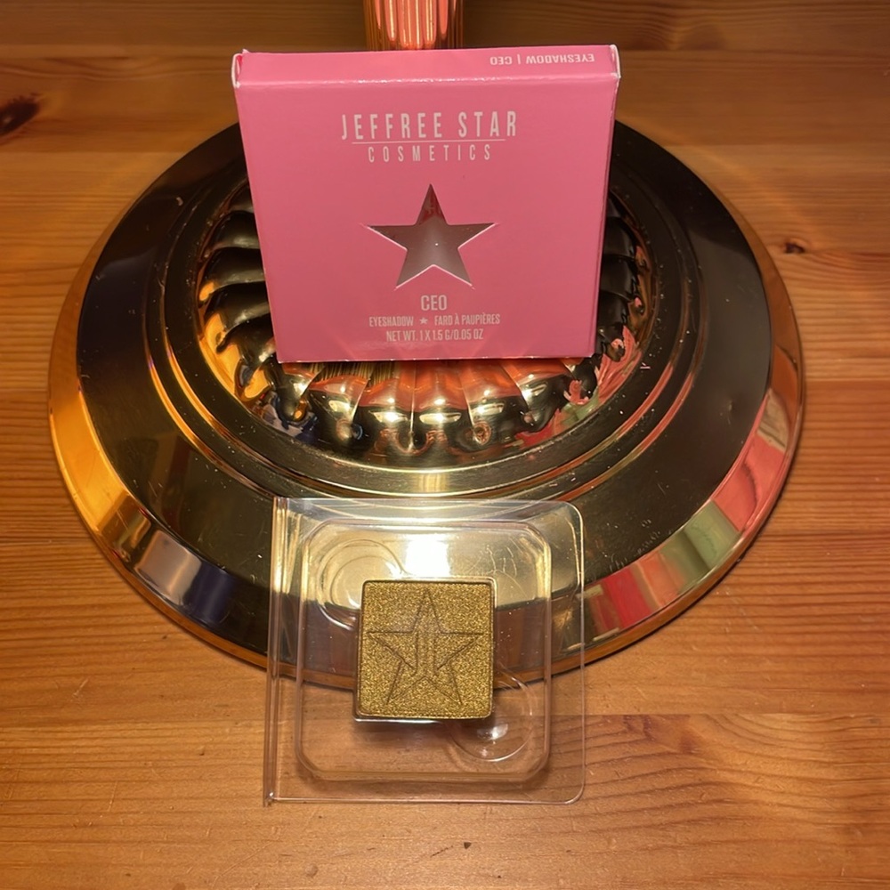 Eyeshadow Artistry Single by JEFFREE STAR in CEO NWT